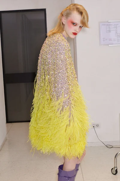 Look 43